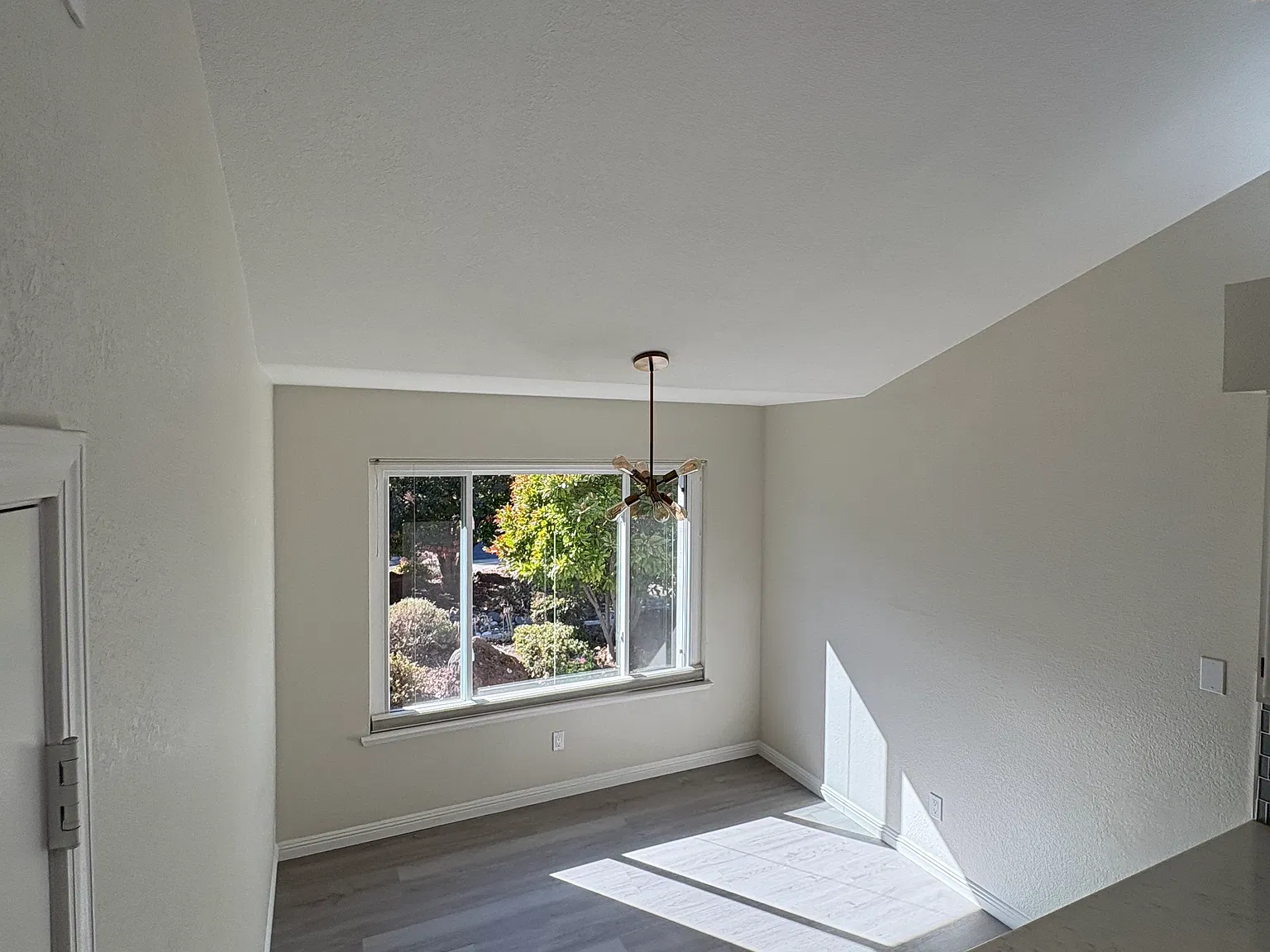 3 bed, 1336 sqft, $2,950 — Photo 4