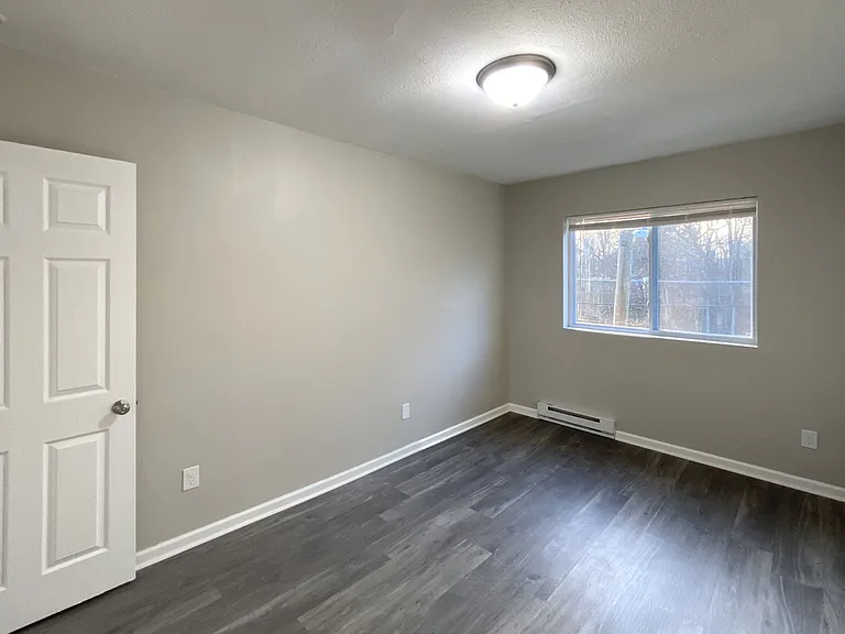 Beech Grove Apartments — Photo 7