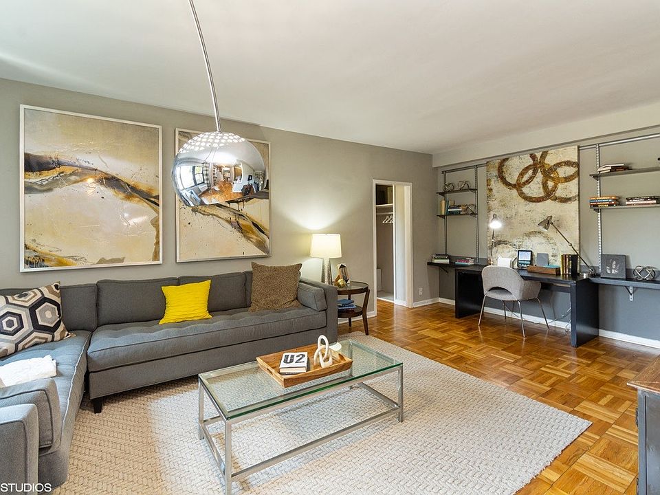 One bedroom model living room at Bridgeyard in Alexandria, VA