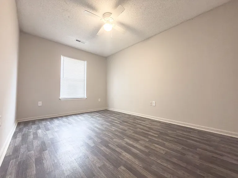 5648 Dobson St — Photo 21