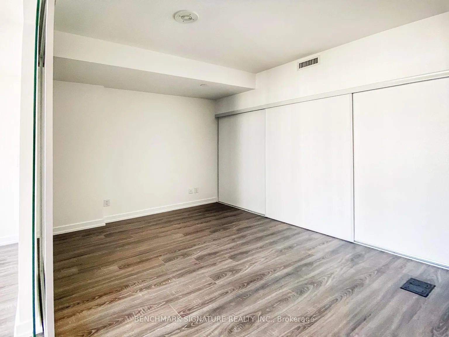 1 bed, $2,300 — Photo 4