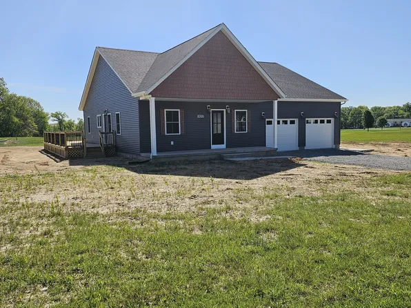 18366 N Jefferson Field Ln, Mount Vernon, IL 62864