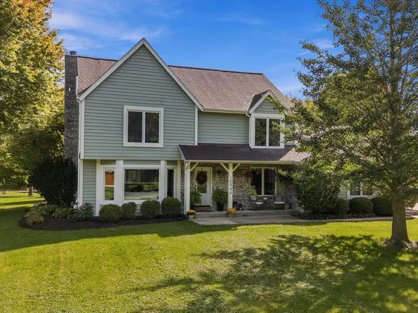 10946 N Sherwood DRIVE, Mequon, WI 53092