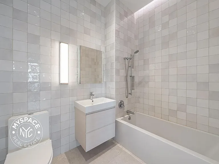 58 Vanderbilt Ave #10M — Photo 5