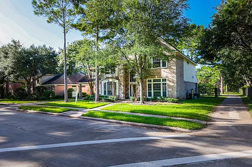 24319 Bay Hill Blvd Photo 1