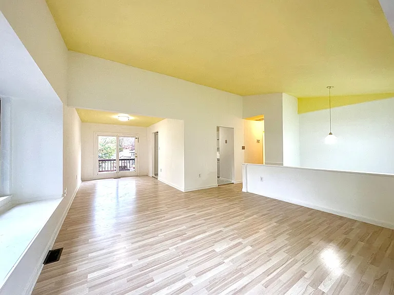4 Renmark Ct — Photo 10