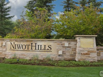 6782 Niwot Hills Dr, Niwot, CO, 80503