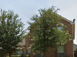 2307 Collin Dr, Grand Prairie, TX 75052