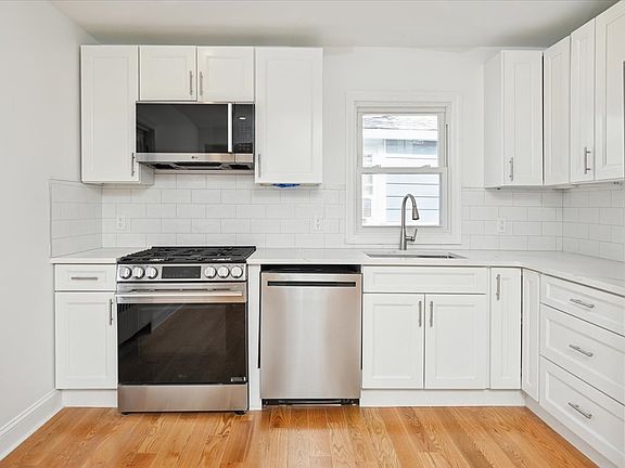 2nd image of 47 Morgan St Floor 2