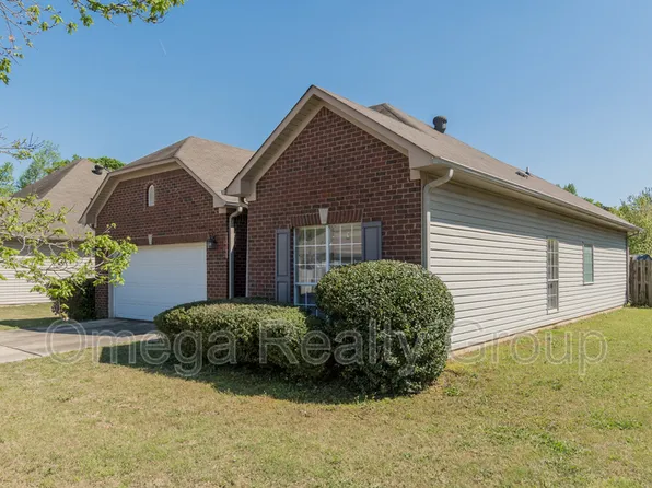 209 Forest Village Ln, Alabaster, AL 35007