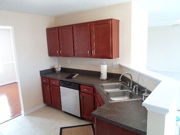 3rd image of 6305 Mallicotte Ln