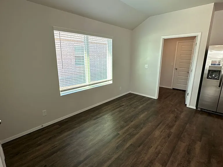 8307 E Queens St — Photo 22