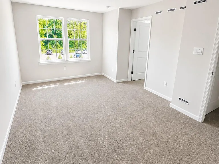 344 Mazzeo Dr — Photo 10