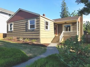 402 E Highland Ave, Mount Vernon, WA 98273