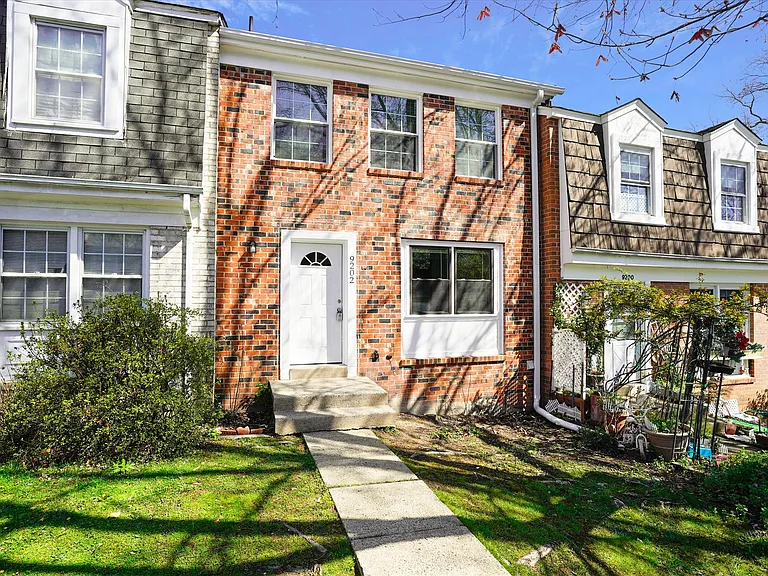 9202 Sprucewood Rd — Photo 3