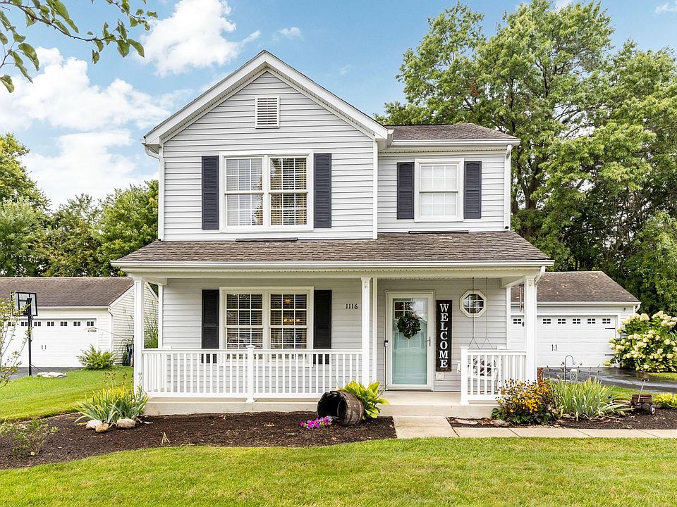 1st image of 1116 Lake Forest Dr