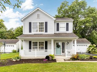 1116 Lake Forest Dr, Hebron, OH 43025
