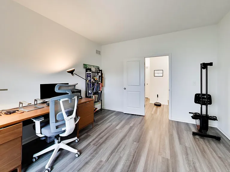 420 Radcliff Ln — Photo 20