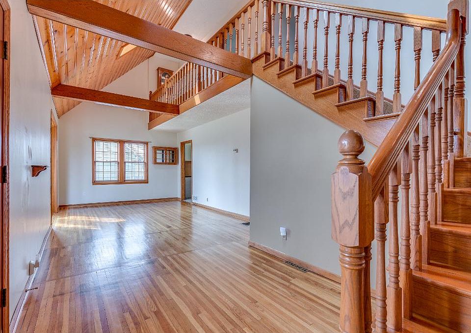 5333 4th St N, Brooklyn Center, MN 55430 | Zillow