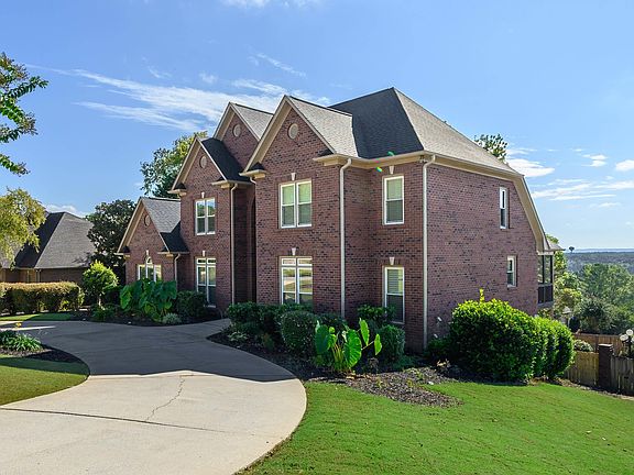 3rd image of 470 Woodward Rd