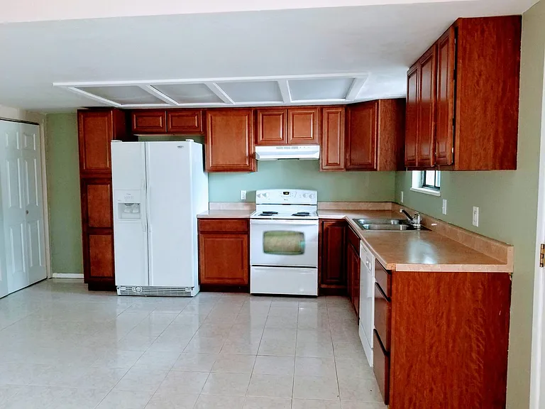930 Iowa Ave #1 — Photo 2