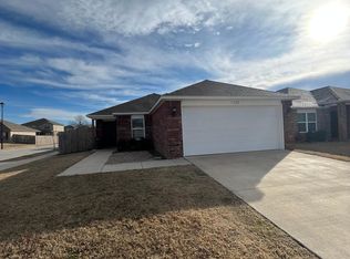 1322 S Scissortail Ln, Fayetteville, AR 72701