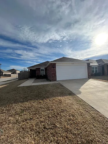 1322 S Scissortail Ln Photo 1