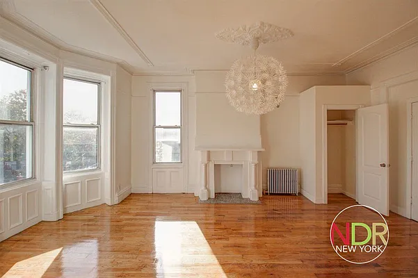 Rented by Next Door Realty NYC | media 2