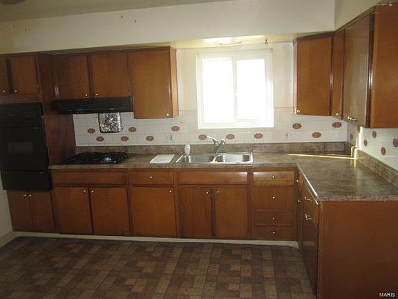 2nd image of 8406 Norine Dr