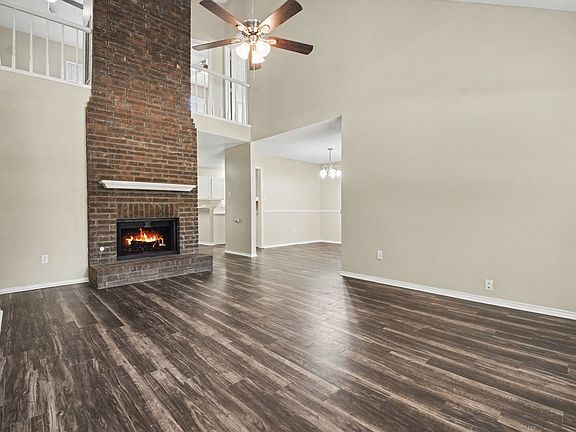 4th image of 1507 Spring St