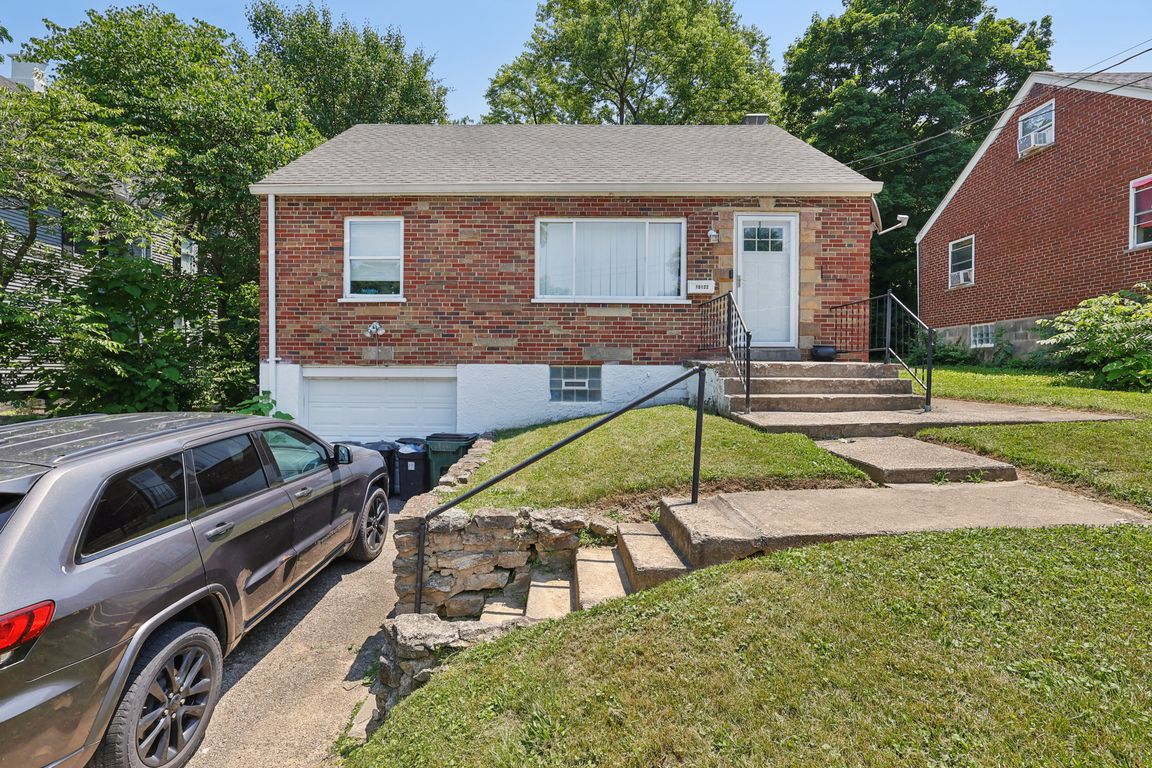 Grandview Ave-1206-001.jpg