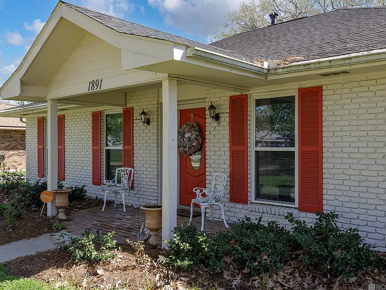 1891 Erlanger Dr — Photo 17