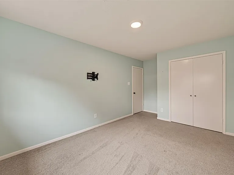 22619 Old Church Ln — Photo 32