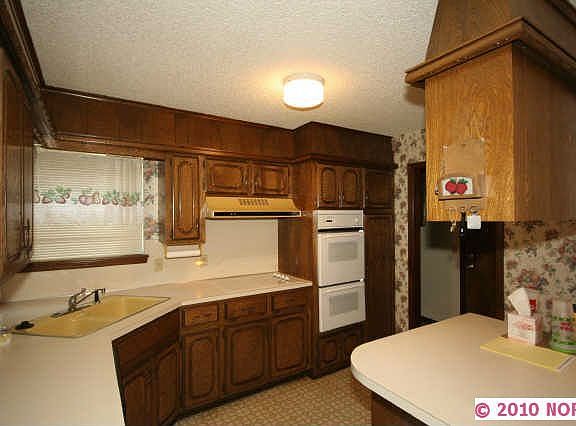 4th image of 810 N Boyd Cir