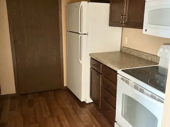 603 Heritage Dr #21, Brookings, SD 57006