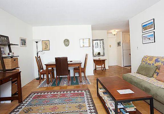 2nd image of 130 W 67th St APT 14M