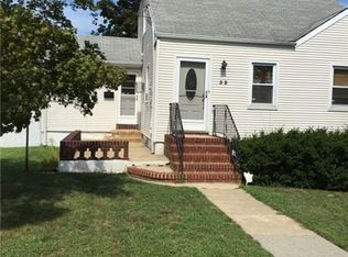 59 Nottingham Ave, Valley Stream, NY 11580