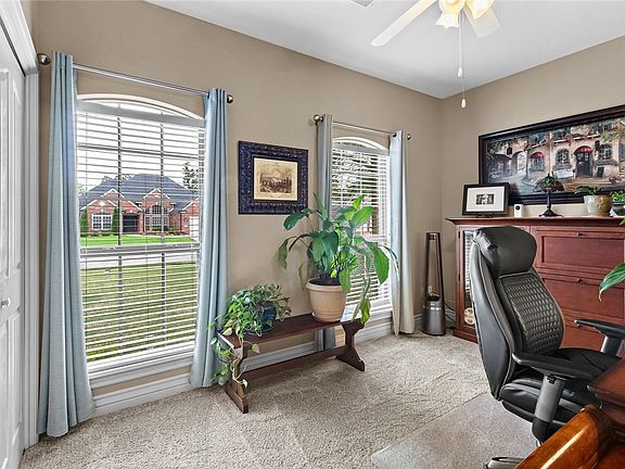 4th image of 4401 W Arlington Dr