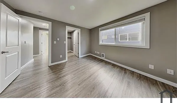 1105 S Woodlawn St — Photo 17