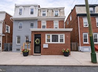 1516 Arrott St, Philadelphia, PA 19124