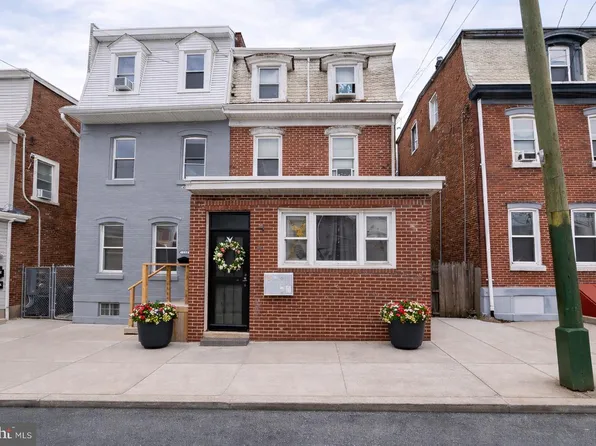 1516 Arrott St, Philadelphia, PA 19124