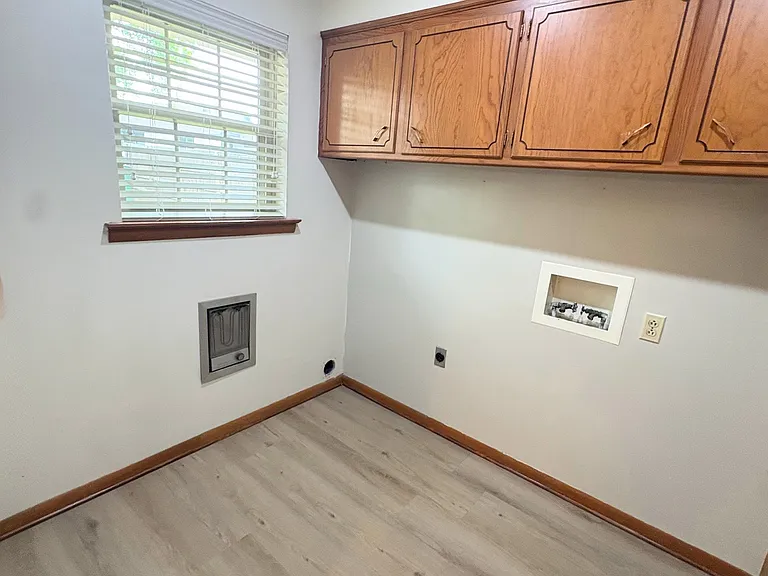 3700 Dallas St — Photo 27