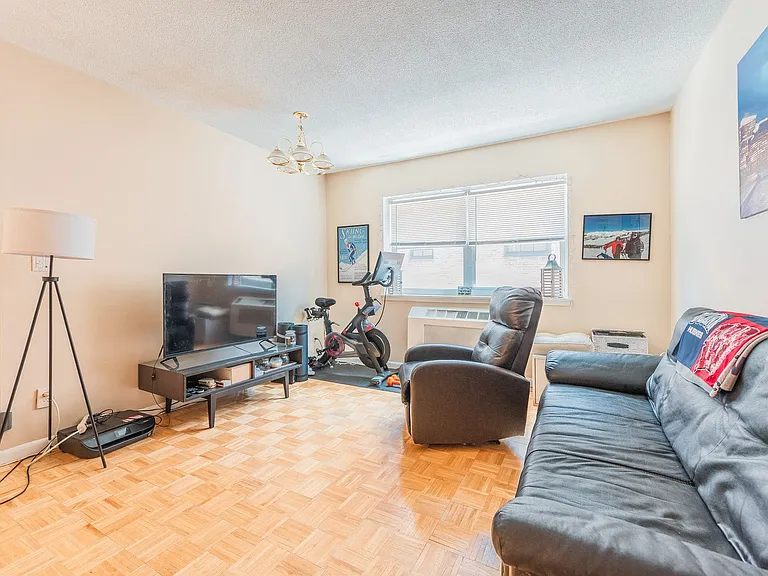 100 Marion St #23 — Photo 2