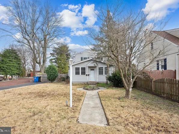 1455 Victory Dr, Westville, NJ 08093