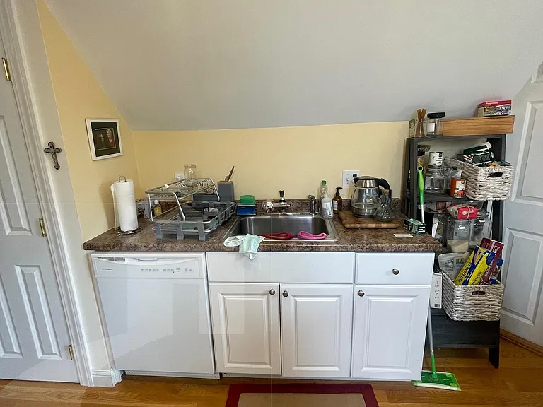 33 Belmont St #2 — Photo 7