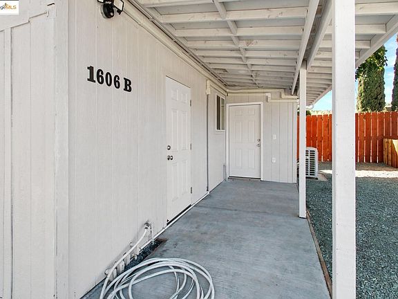 3rd image of 1606 Viera Ave #B