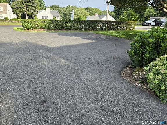 3rd image of 3351 Main Street