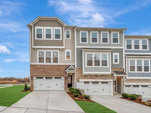 2nd image of 2732 Hunter Woods Dr #624
