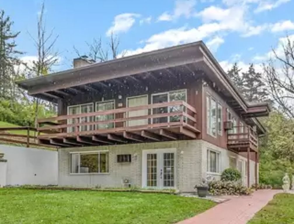 5633 Happy Hollow Rd - Property Image