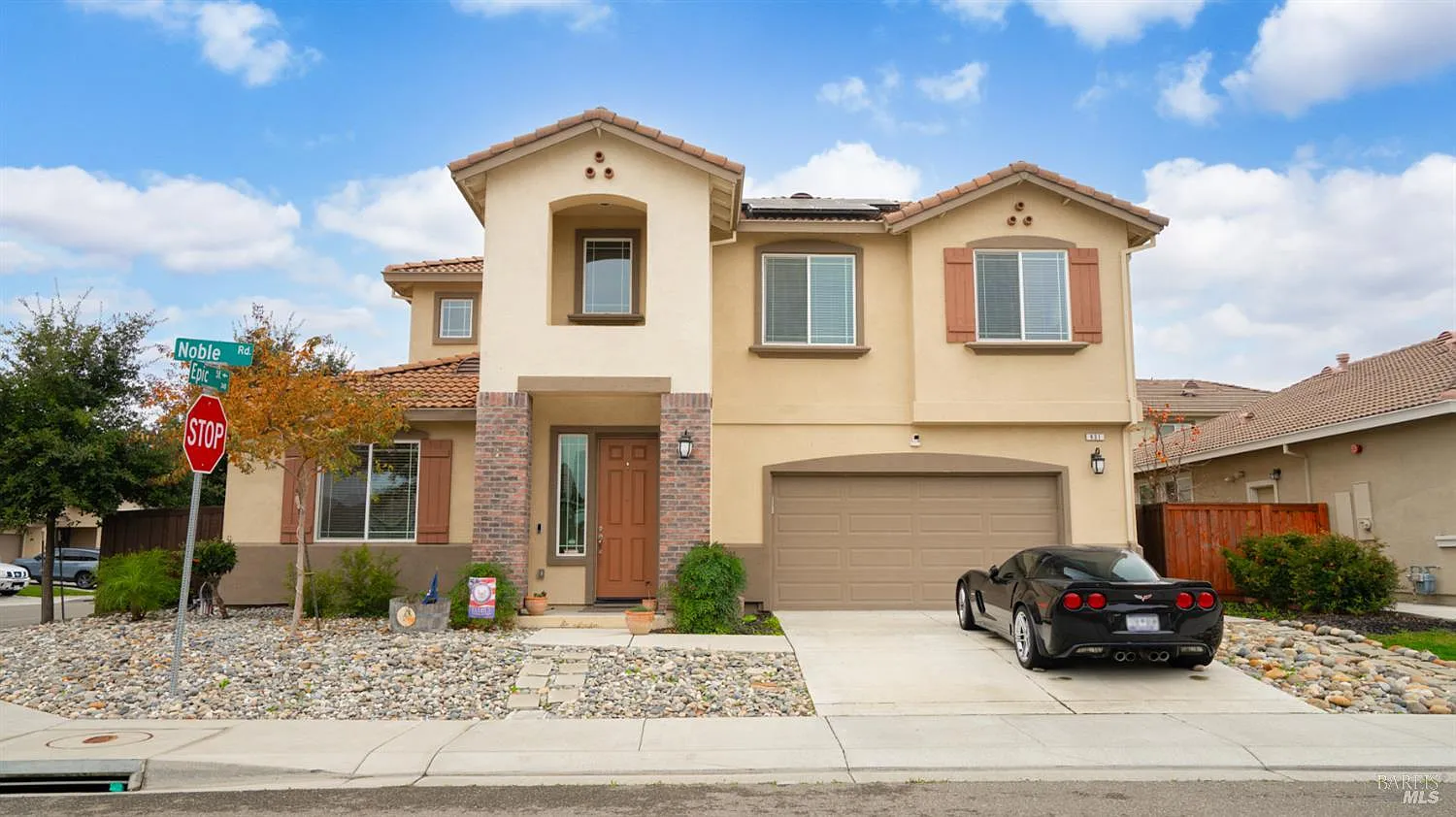 931 Noble Road photo 1